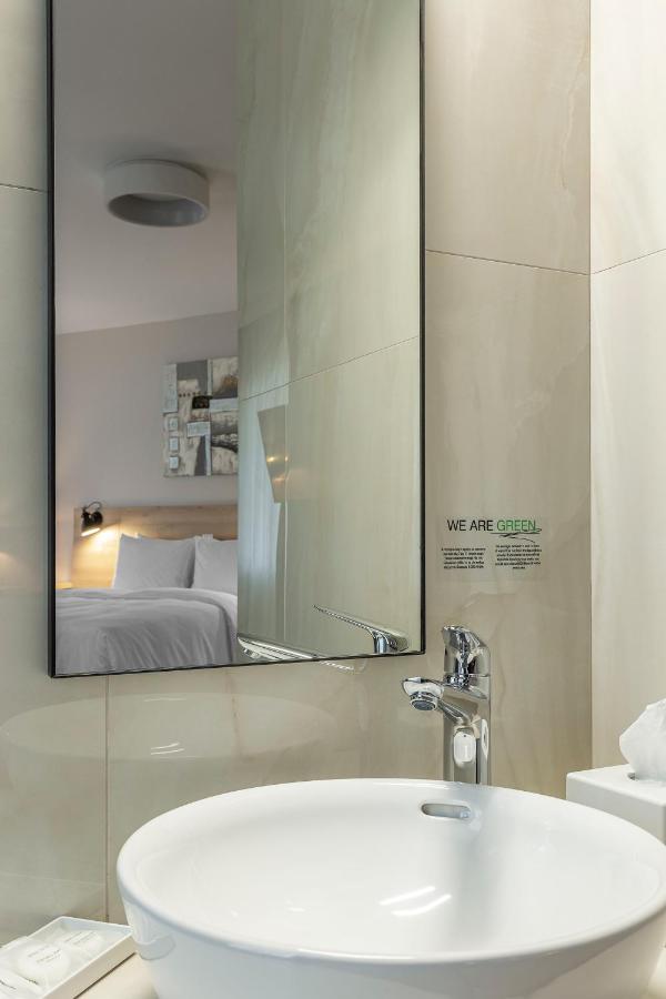 Отель Kontrakt Boutique 3*