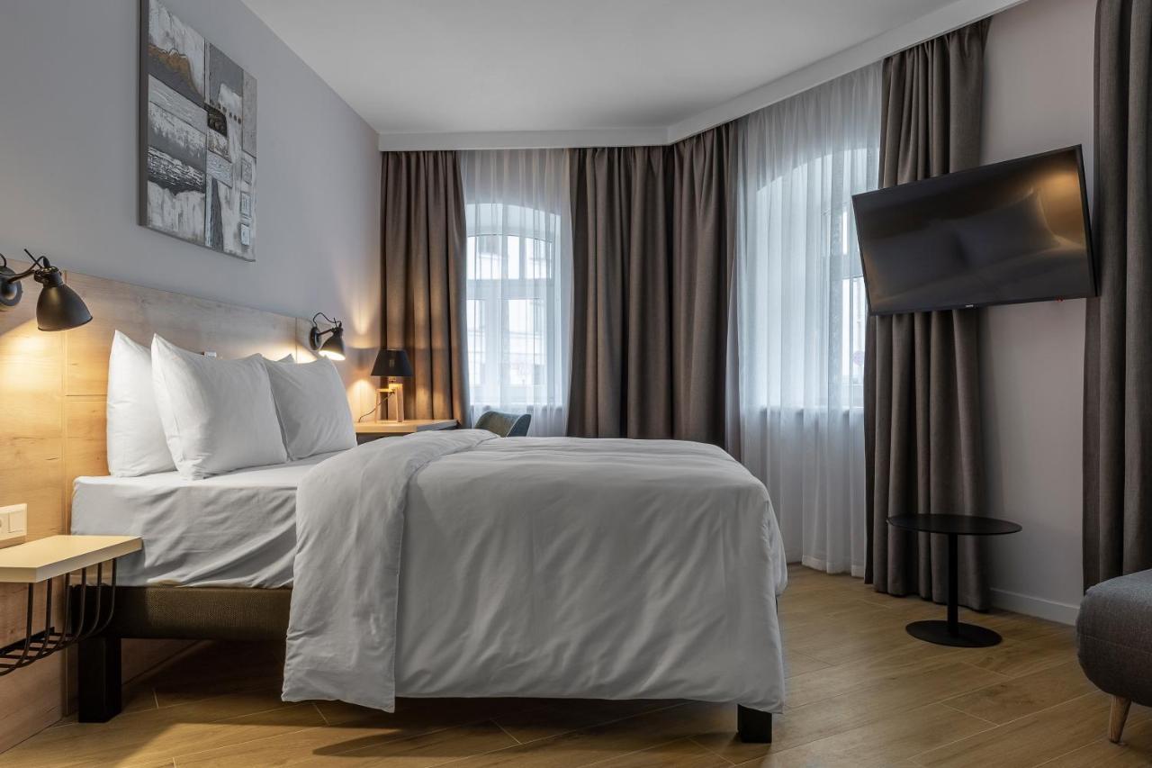 Kontrakt Boutique Отель 3*