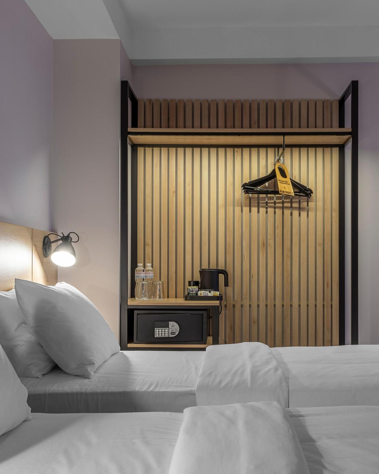 Kontrakt Boutique