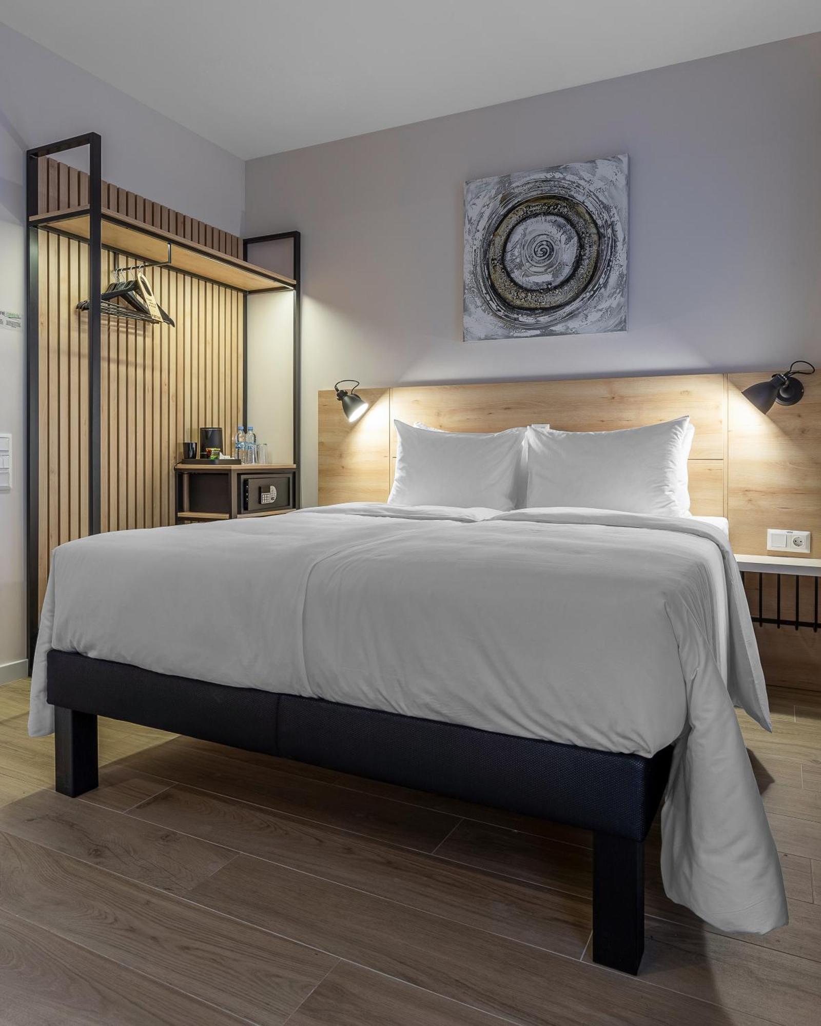 Kontrakt Boutique Готель 3*